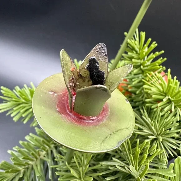 Vintage Christmas Candle Holder Centerpiece Metal Faux Pine Greenery Green 1960s - Picture 7 of 10